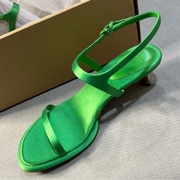 Vince Women's Emerald Green Sandals - Picture 7 of 10